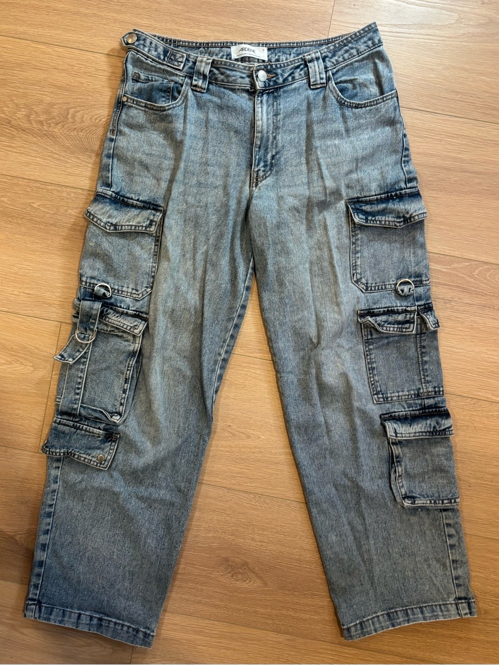 Woman’s wide leg light blue cargo jeans - Ardene